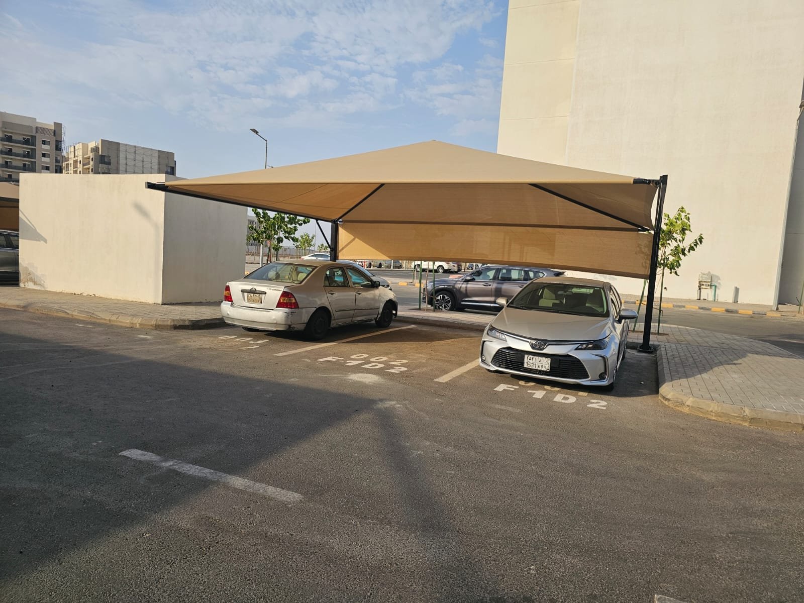 مظلات سيارات ومواقف - تنفيذ ومعاينة في المدينة المنورة